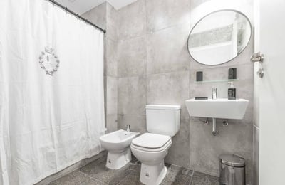 Rent of a bright modern 2-room apartment with a balcony, Palermo Hollywood, Buenos Aires, Argentina